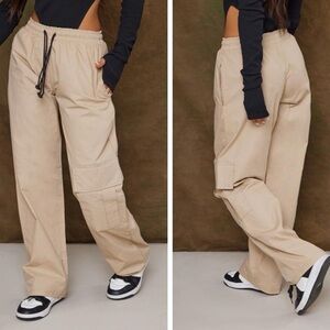 NWOT Pretty Little Thing Petite Stone Low Rise Straight Leg Cargo Size 00